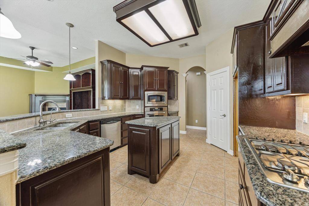 Kitchen with Island and granite counter top