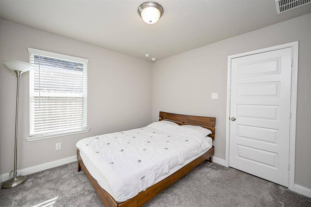 Bedroom 11x10