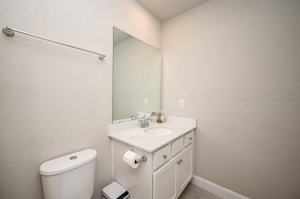 Secondary bathroom