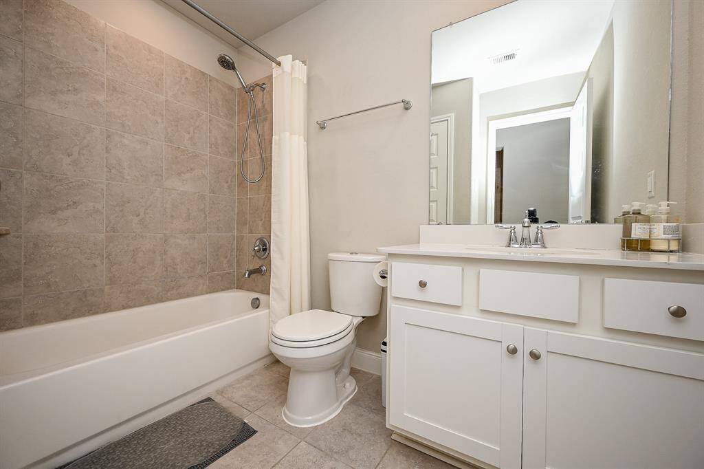Secondary bathroom