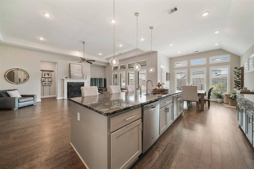 Overall, this chef-inspired kitchen combines style, functionality, and comfort to create a space that's both practical and beautiful—a place where culinary creativity can flourish, and memories can be made.