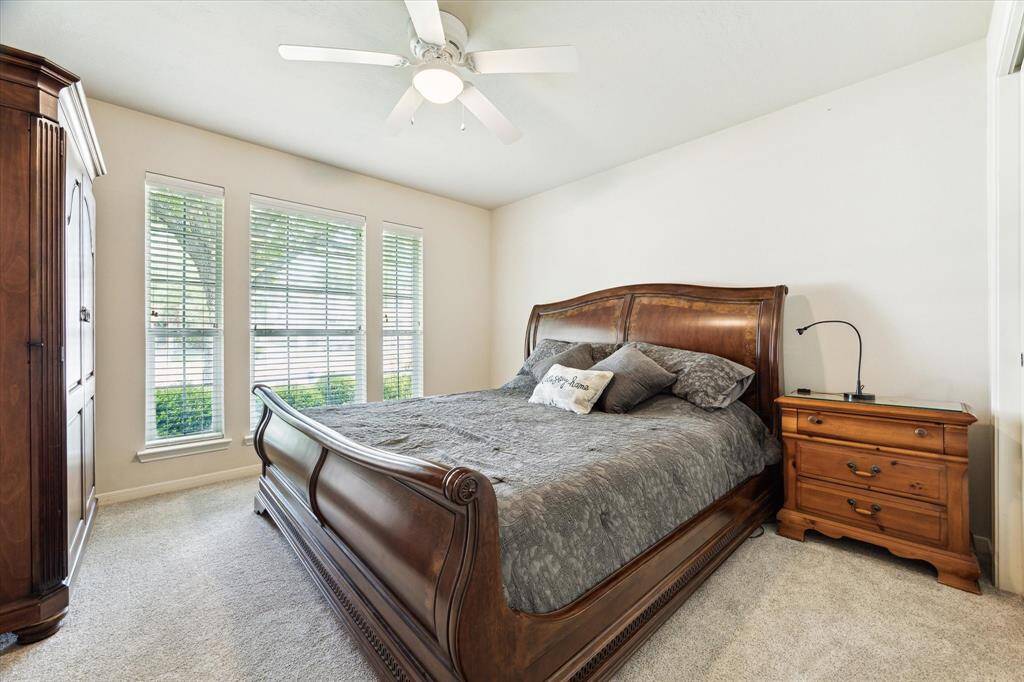 Guests will feel right at home in this welcoming bedroom. This spacious room offers plush carpet, neutral paint, a large closet and easy access to a full bathroom.
