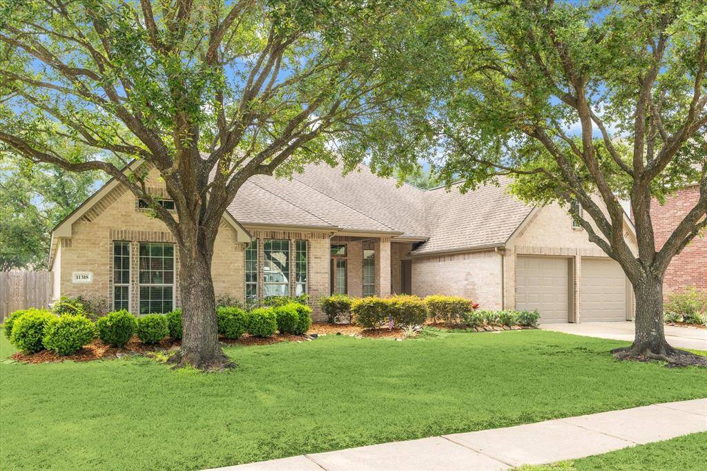 You’re invited to tour this stunning 4/3/3 lakefront home, where elegant style meets everyday comfort. Enjoy amazing lake views, a spacious family room with a gas-log fireplace, a handsome study with custom built-ins, a flex space, a spectacular kitchen, and a posh primary suite. With upscale finishes and a 3-car tandem garage, this one truly has it all—schedule your showing today!