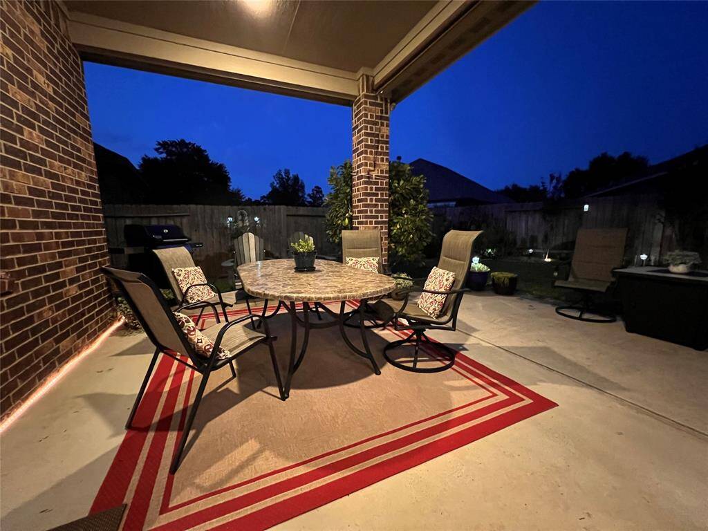 PERFECT PLACE TO WATCH THE GORGEOUS TEXAS SUNSETS.
