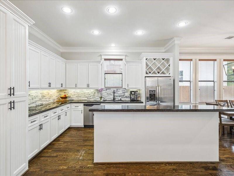 Counter space galore!
