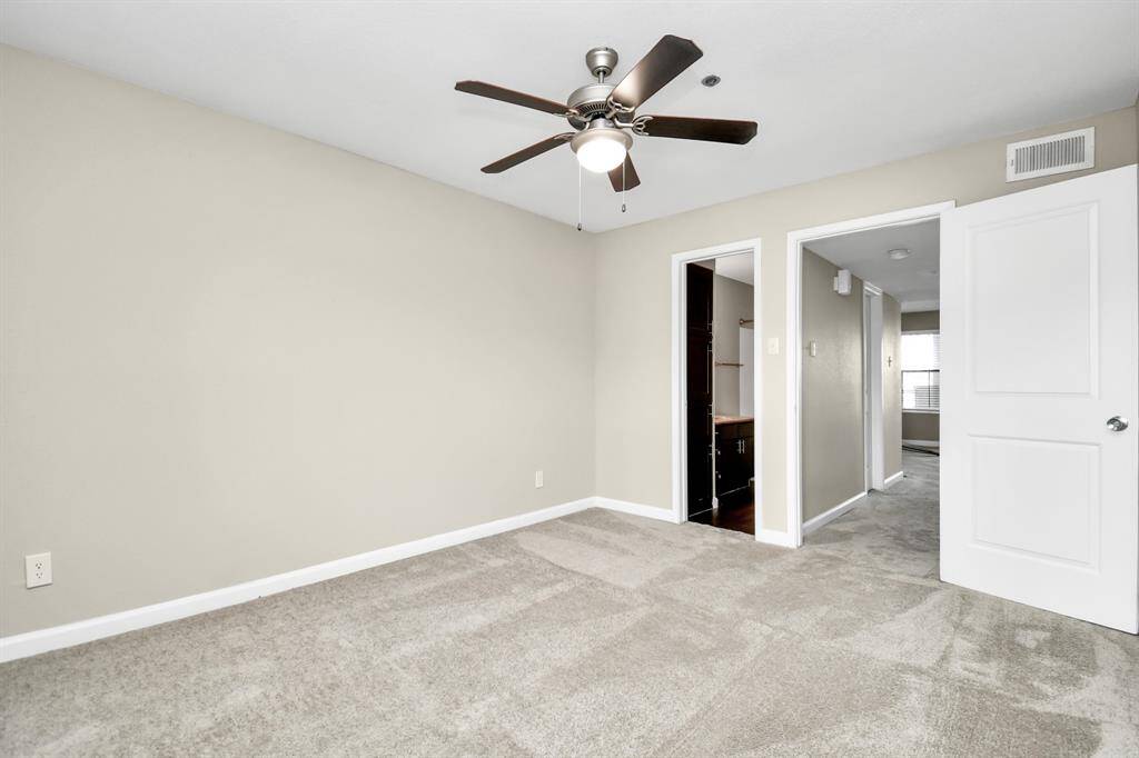 Photos displayed may be of similar apartments or floor plans featuring the same finishes