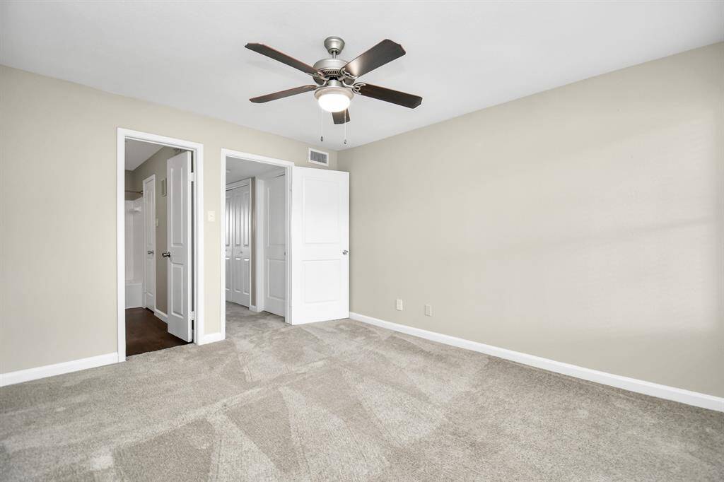 Photos displayed may be of similar apartments or floor plans featuring the same finishes
