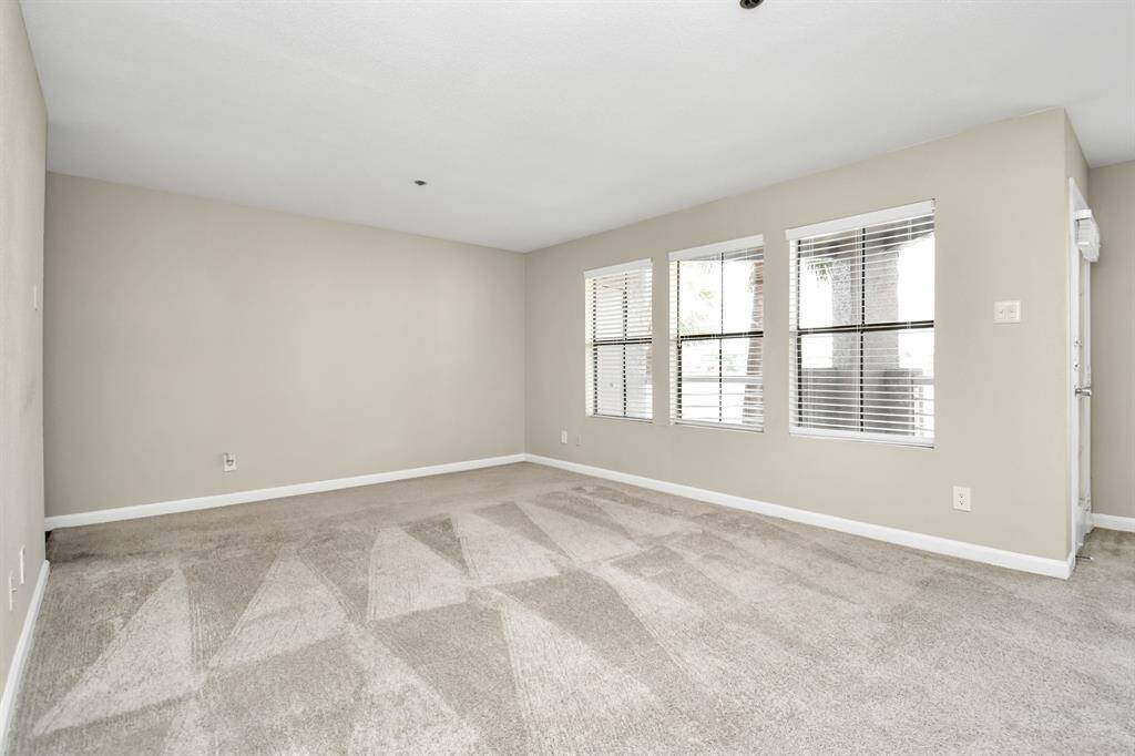 Photos displayed may be of similar apartments or floor plans featuring the same finishes