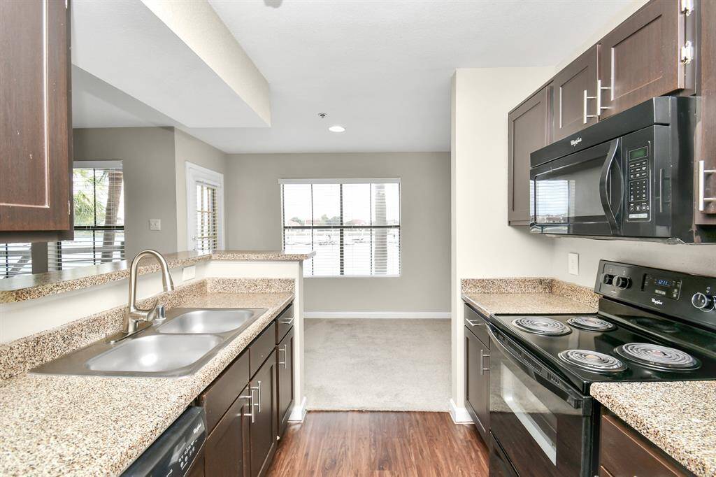 Photos displayed may be of similar apartments or floor plans featuring the same finishes