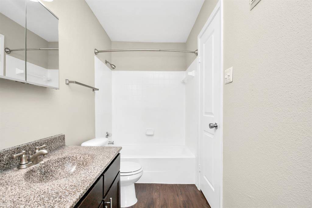 Photos displayed may be of similar apartments or floor plans featuring the same finishes