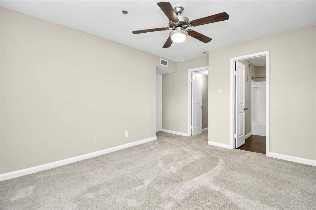 Photos displayed may be of similar apartments or floor plans featuring the same finishes