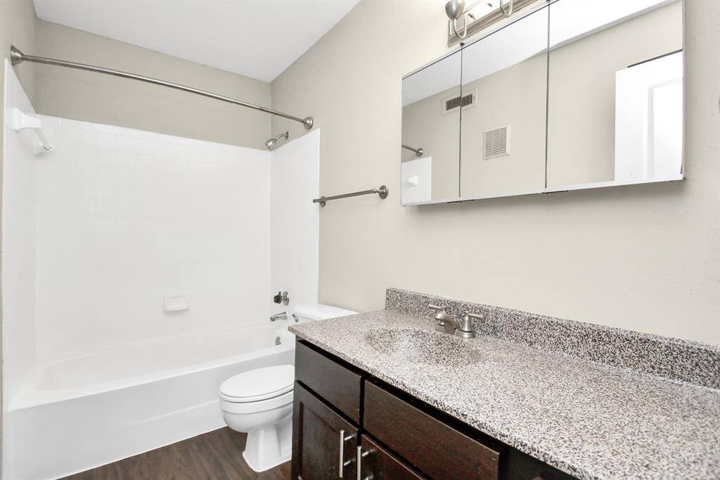 Photos displayed may be of similar apartments or floor plans featuring the same finishes