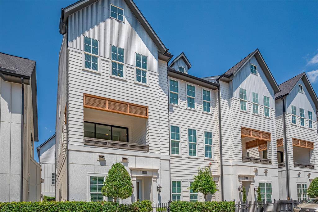 This beauty is move-in ready for you!