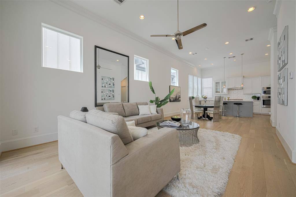 12-foot ceilings on the main level ensure a sense of space and elegance.
