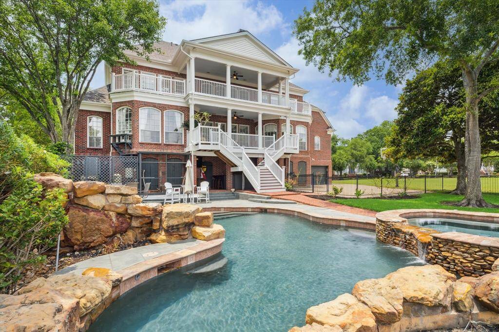 3rd floor balcony spans the back of the home, both balconies are covered and have ceiling fans to keep you cool. Afternoons are shaded and comfortable to enjoy a nice glass of lemonade while relaxing.