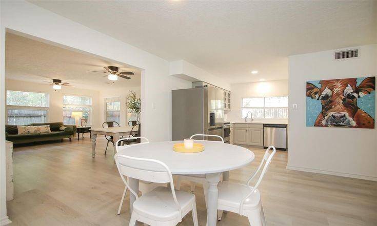 Dining Area to Living ViewFlows into family and kitchen areas for easy entertaining.