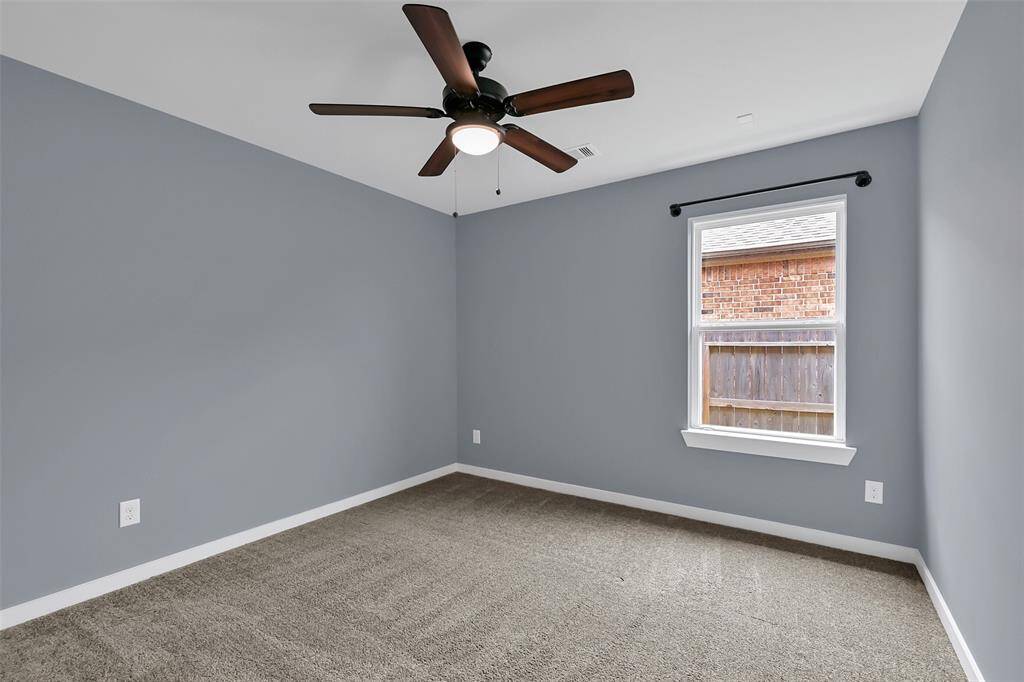 Secondary bedroom