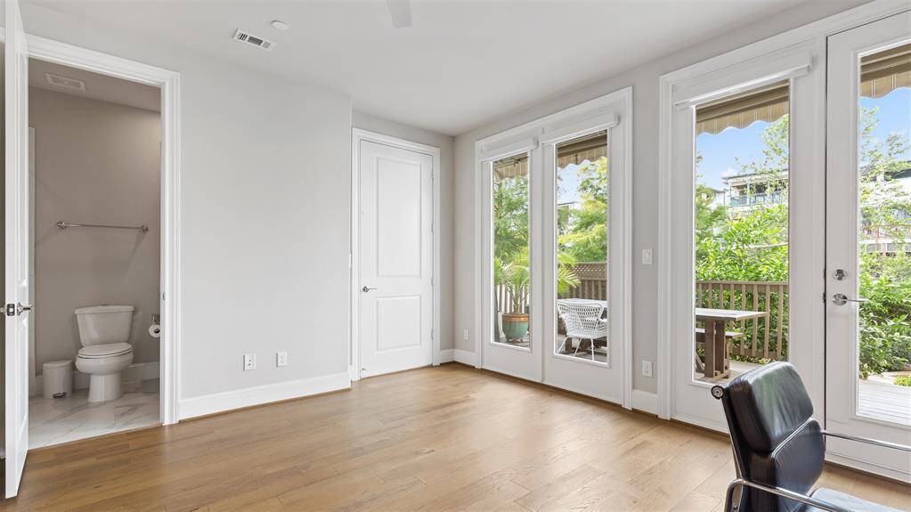 1st floor Bedroom/Office