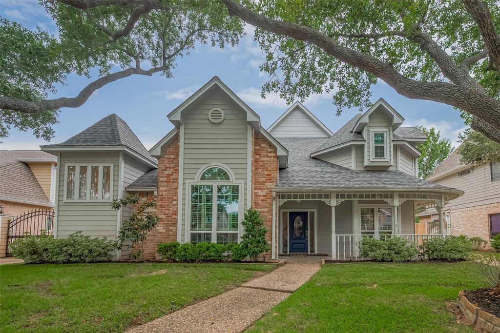 Welcome to this charming four-bedroom, two-and-a-half-bath home nestled in the heart of Ashford Hollow. Set beneath a canopy of majestic trees, the home's inviting elevation is complemented by lush, mature landscaping that adds to its curb appeal. Roof replaced in 2019!