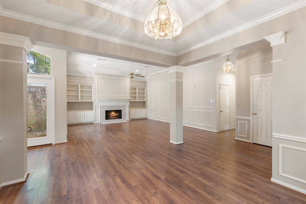 A versatile, open-concept floor plan offers flexible living spaces to suit your lifestyle.
