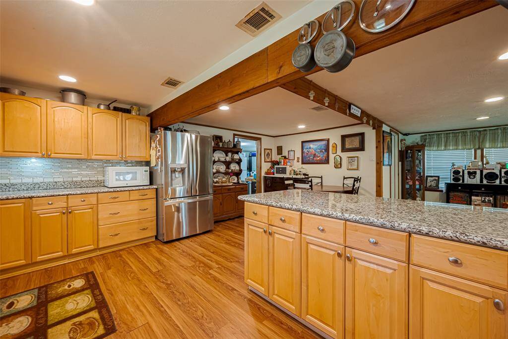Lots of cabinet space!