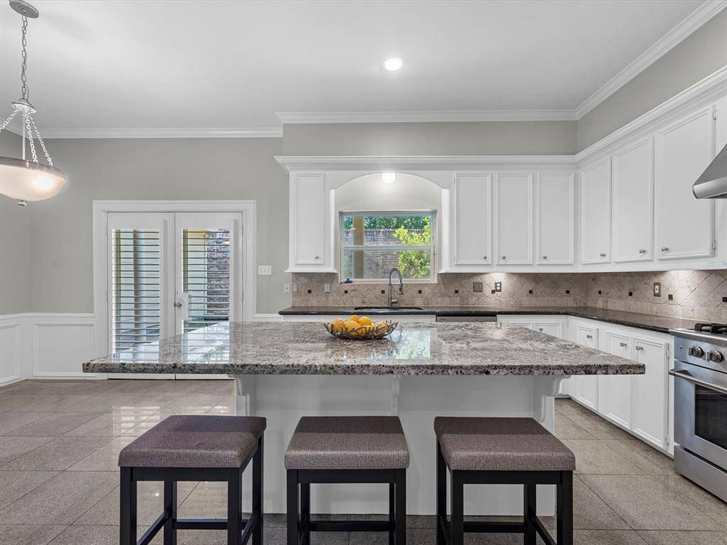 Kitchen Island with seating.