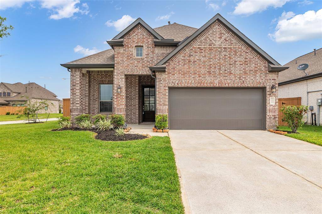 Welcome to 13026 Oleander Bay Lane!