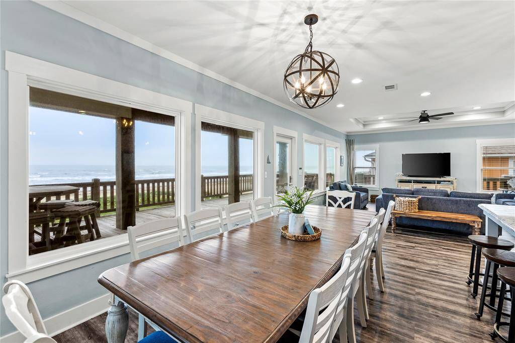 Dining room seats 10 plus another 5 spots at the breakfast bar