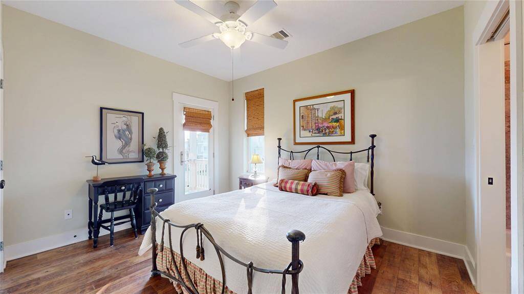 Guest bedroom offers a private balcony for great sunset viewing!