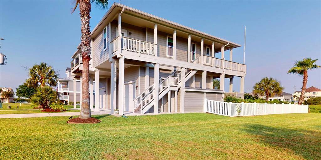 Perfect sunset facing deck! Home features an oversized, fenced yard!