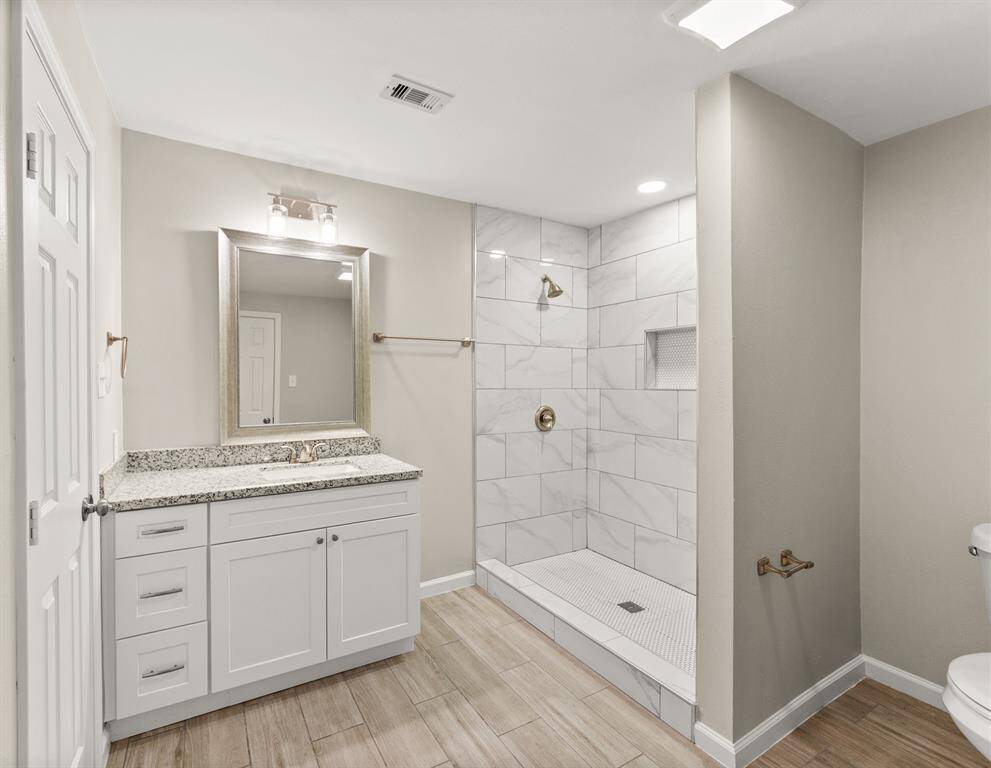 Spacious and beautiful - primary bathroom