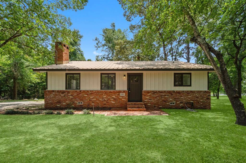 Your new country oasis awaits!