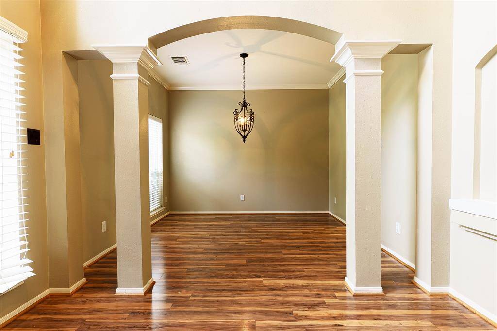 Formal Dining
