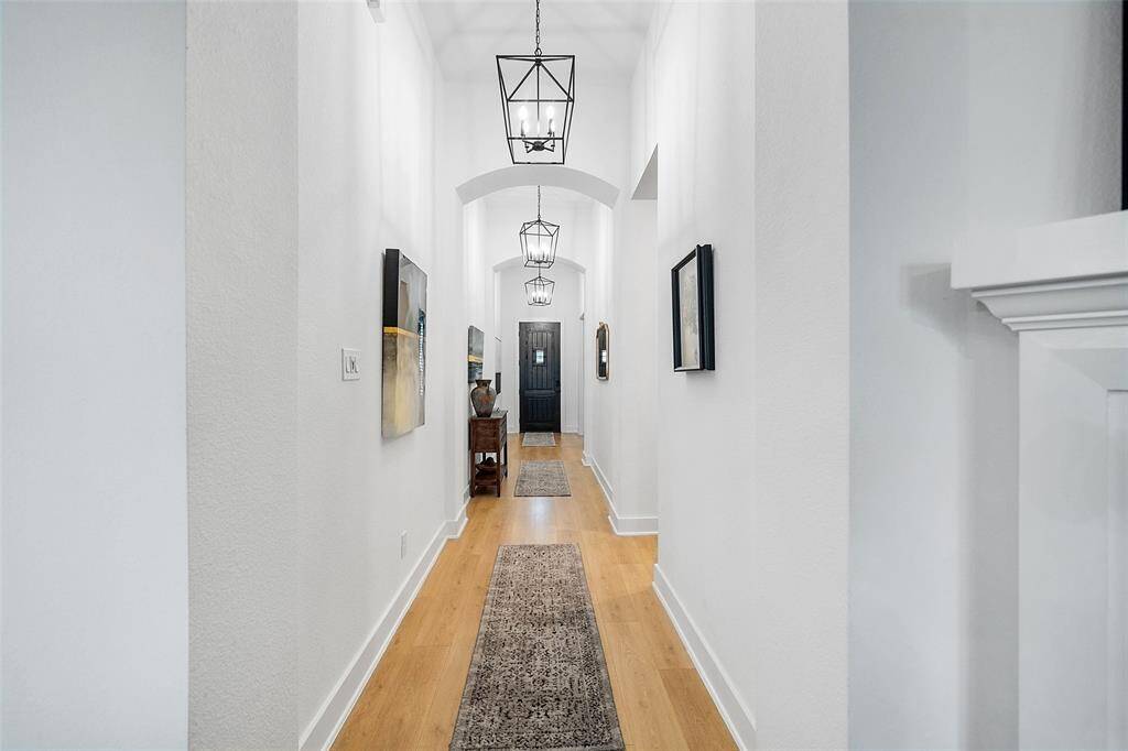 Entry/Foyer
