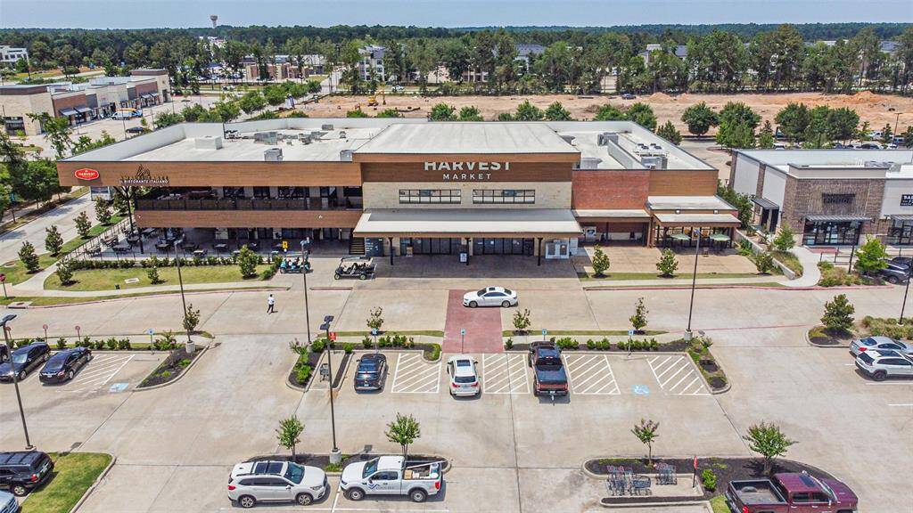 Pine Market @ Woodforest