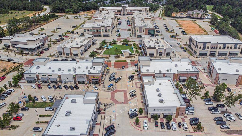 Pine Market @ Woodforest
