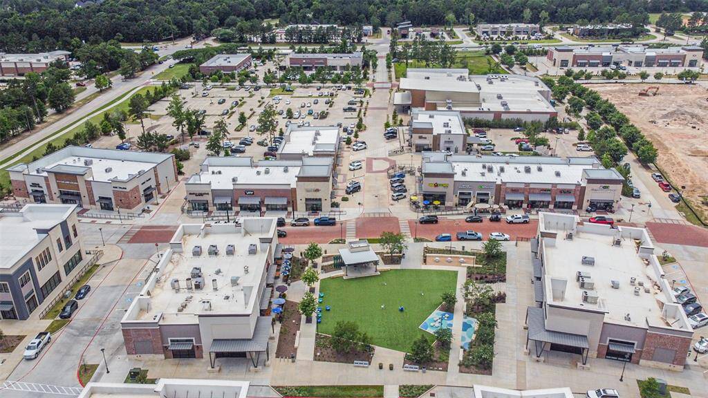 Pine Market @ Woodforest