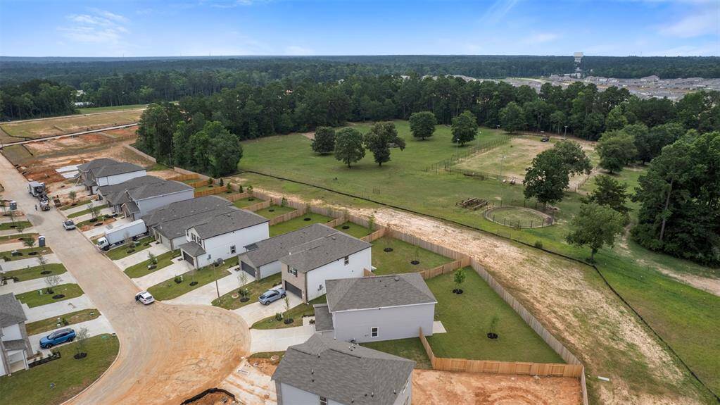 A private backyard space, ready for personal landscaping touches, perfect for outdoor activities and relaxation.