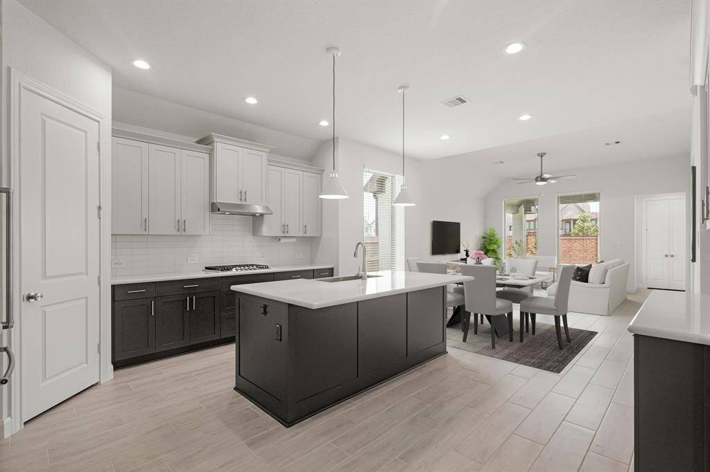 Virtually Staged: Step into the home and be instantly greeted by a great open plan concept.