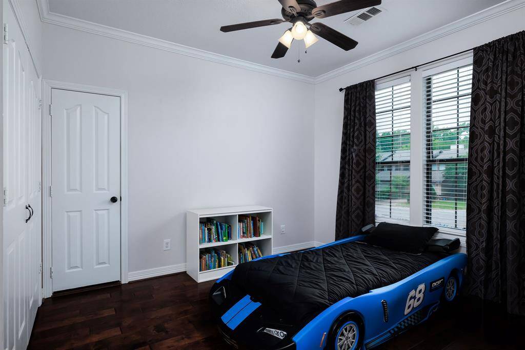 Another upstairs bedroom.