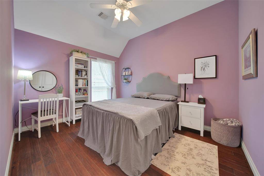 Additional secondary bedroom