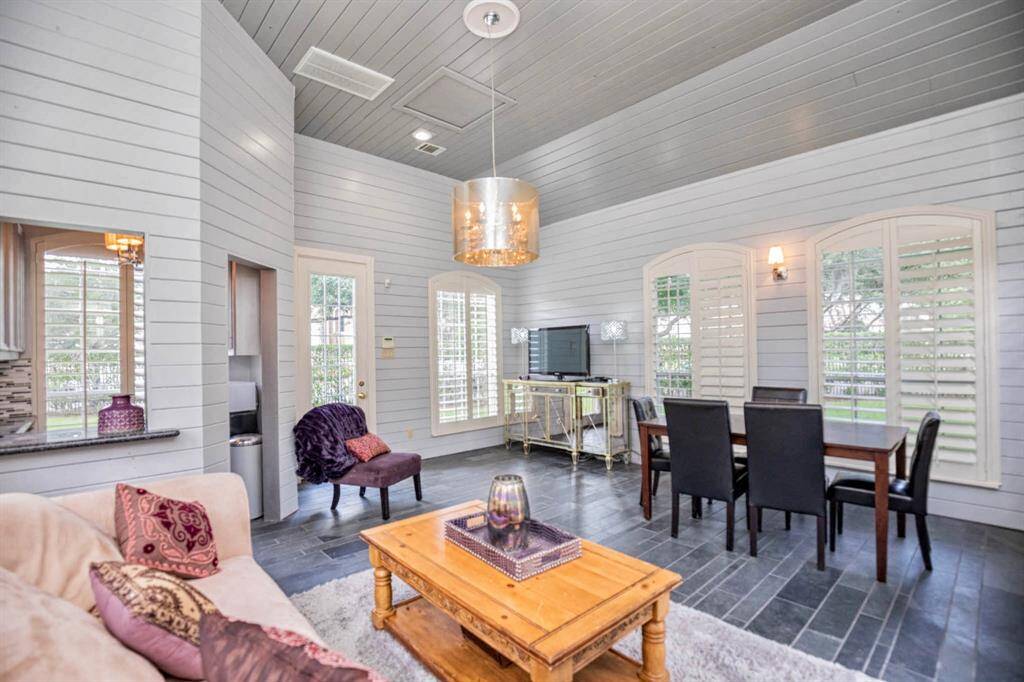 THE GUEST HOUSE INCLUDES A KITCHENETTE AND PLENTY OF PRIVACY, MAKING THIS THE PERFECT RETREAT FOR OVERNIGHT GUESTS, FAMILY, AND FRIENDS!!!