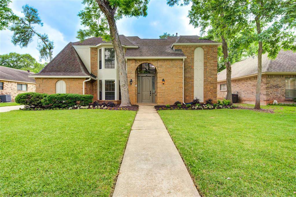 Welcome home to this gorgeous property in Pecan Grove!