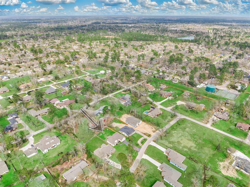 Spring Hills North is zoned to excellent schools.