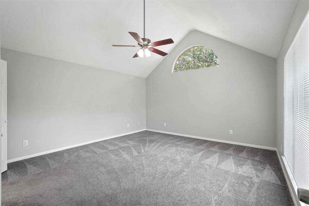 Master Bedroom. Notice the High Ceilings!