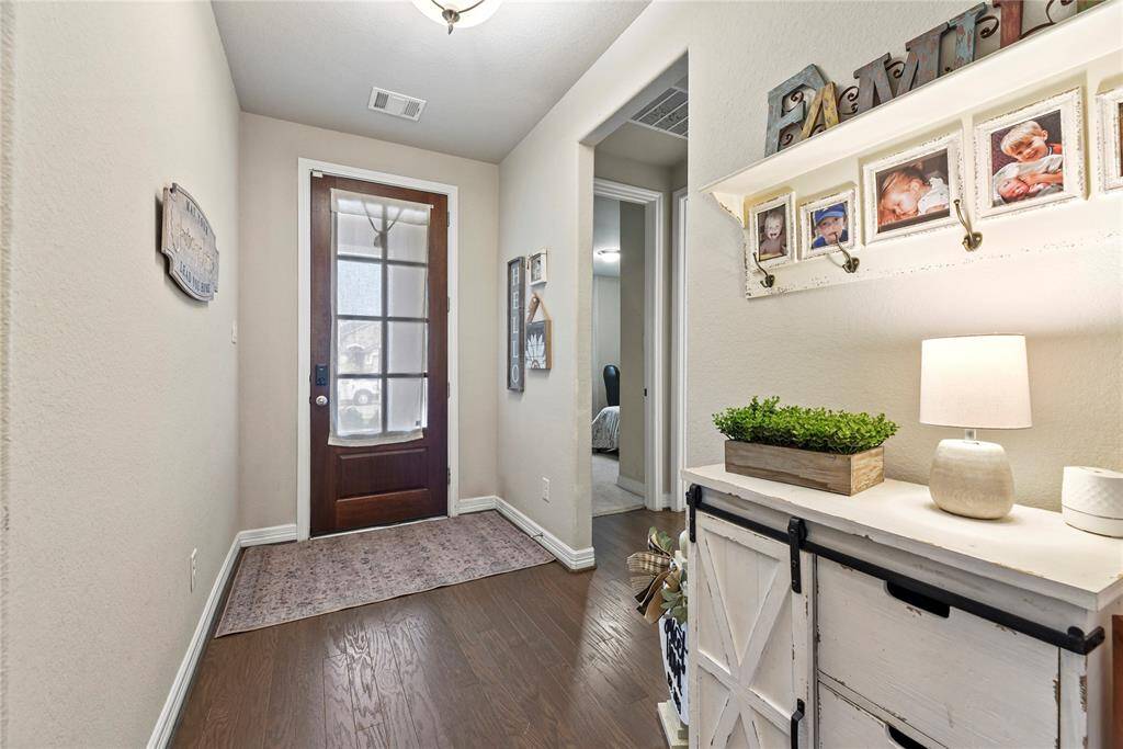 You and your guests will feel welcomed with 9' ceilings and engineered wood flooring throughout the common areas.