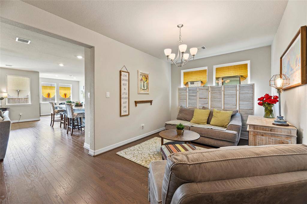 Enjoy your large formal dining room to host family meals, holiday events or dinner parties. No need for a formal dining space? This is perfect for a flex room to use as a sitting room, play room, second living room. The possibilities are endless.