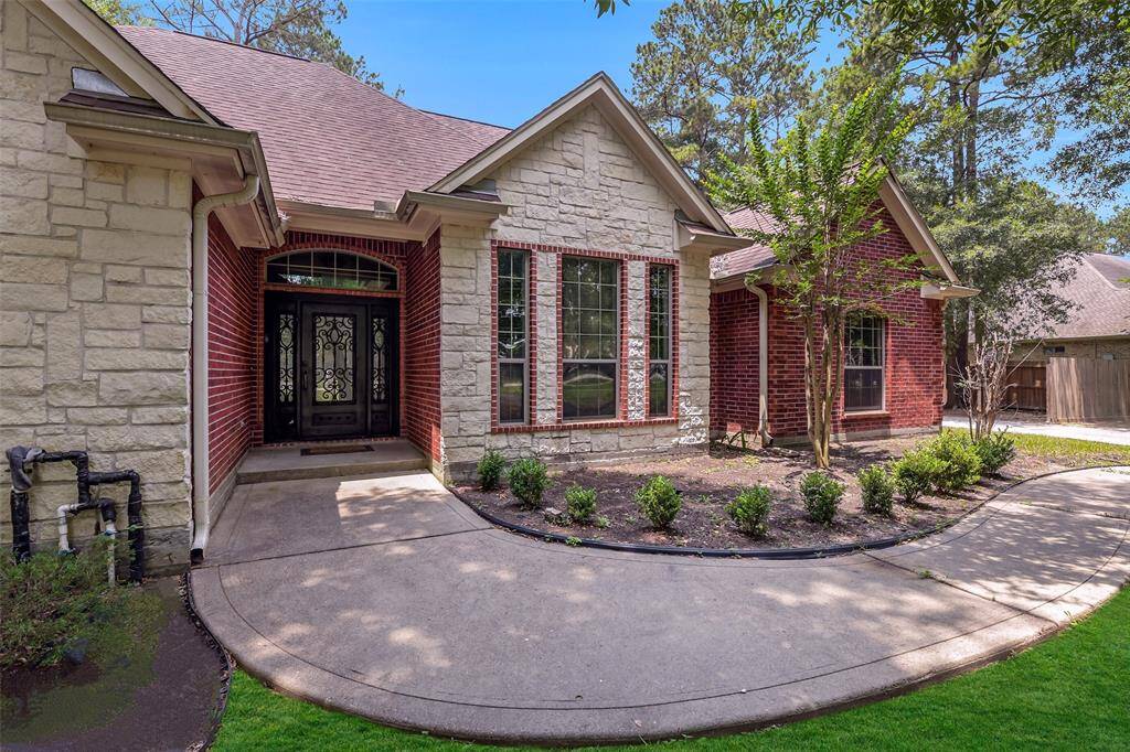 18024 Cindy Ln, Conroe, TX 77302