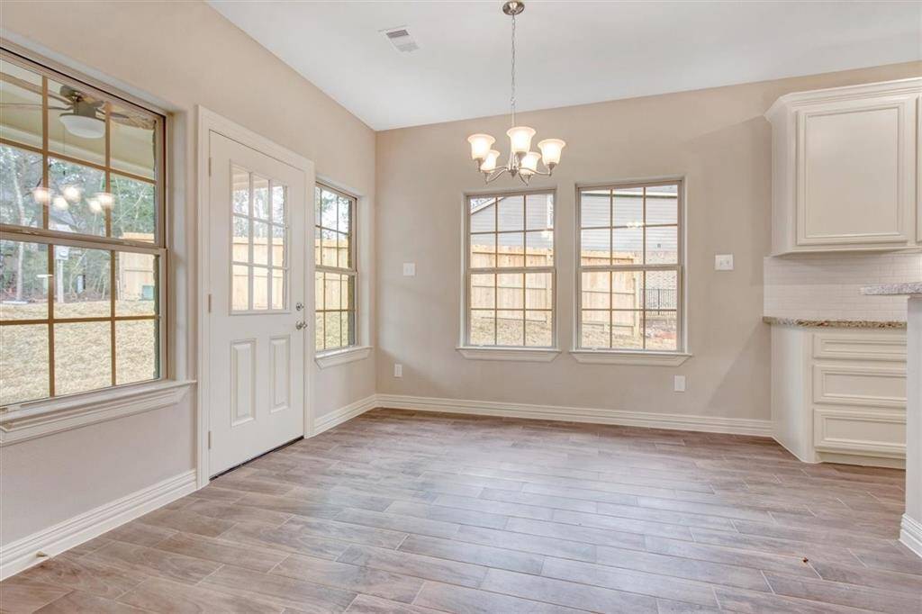 BREAKFAST ROOM