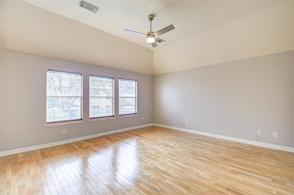 Large Primary Bedroom